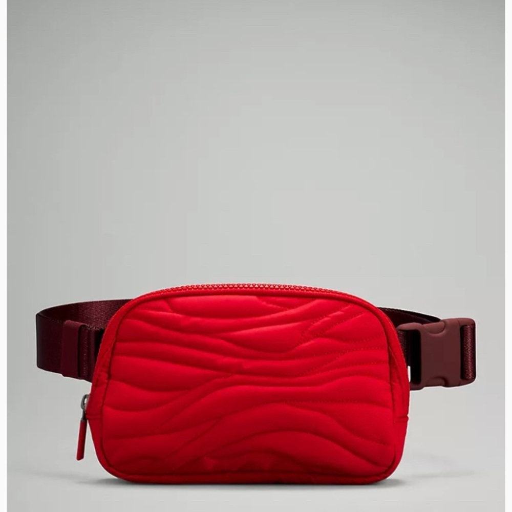 Lulu lemon Belt Bag - BRAND NEW no tags